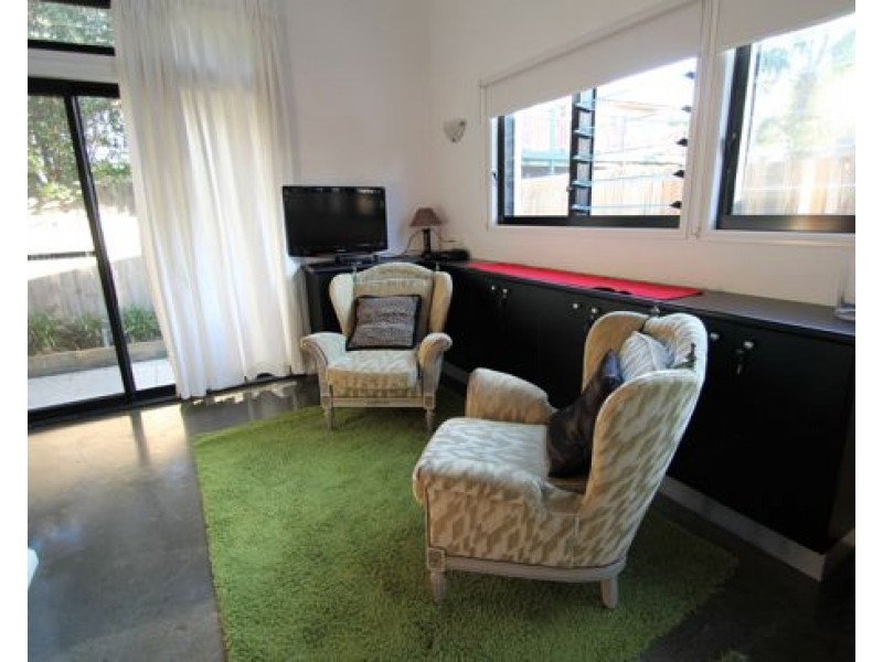 58A HEATH STREET, East Brisbane QLD 4169