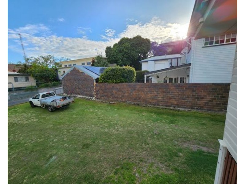 64 Lockerbie Street, Kangaroo Point QLD 4169