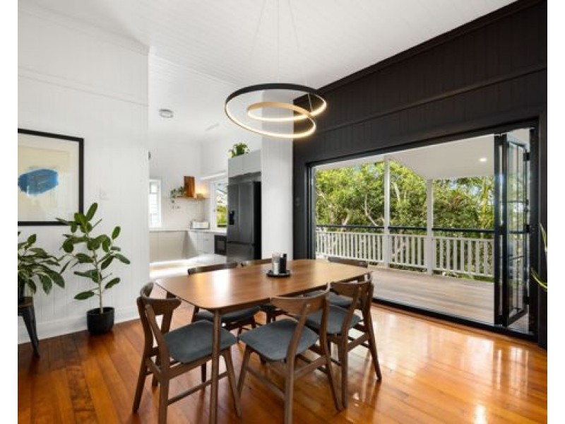 2A Didsbury Street, East Brisbane QLD 4169