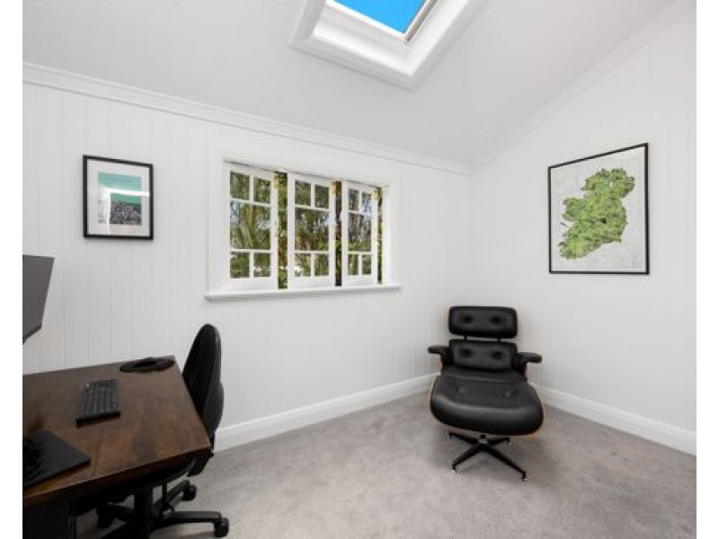 2A Didsbury Street, East Brisbane QLD 4169