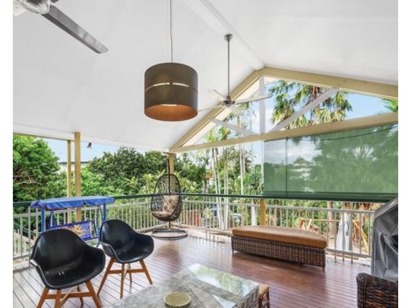 45 Virginia Avenue, Hawthorne QLD 4171