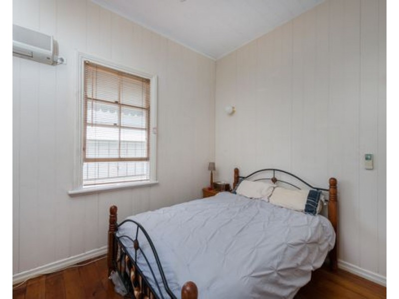 8 Phipps St, East Brisbane QLD 4169