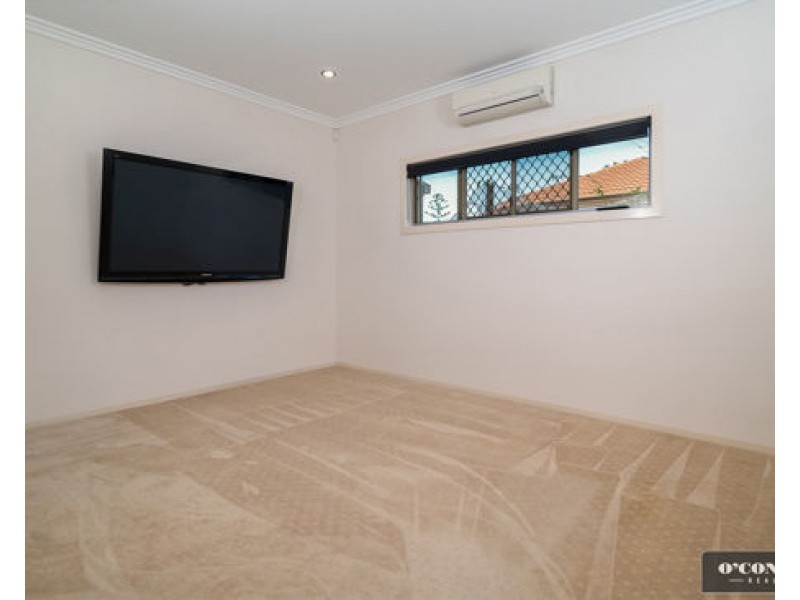 39 FISHER STREET, East Brisbane QLD 4169