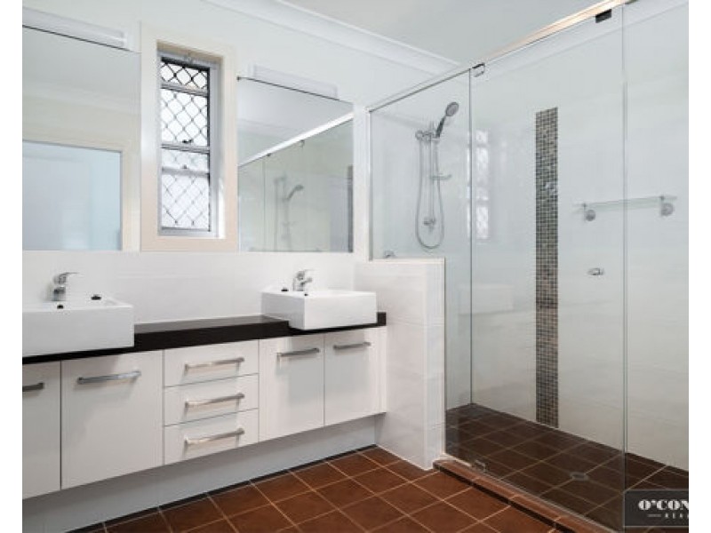 39 FISHER STREET, East Brisbane QLD 4169