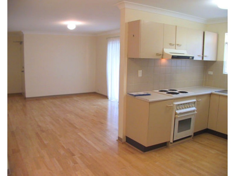 2/34 BARON STREET, Greenslopes QLD 4120