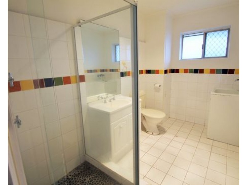 8/20 POTTS STREET, East Brisbane QLD 4169