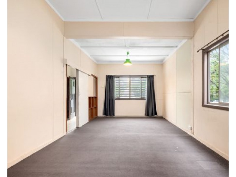 8 LISBURN STREET, East Brisbane QLD 4169