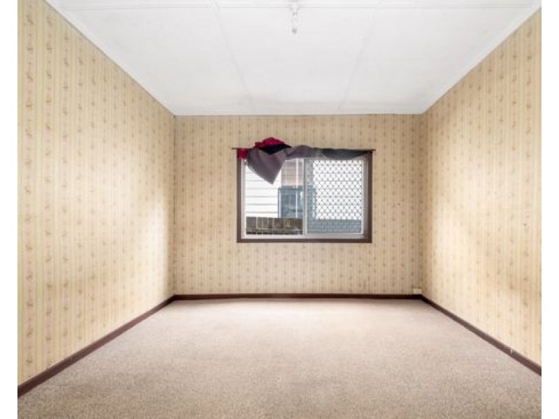 8 LISBURN STREET, East Brisbane QLD 4169