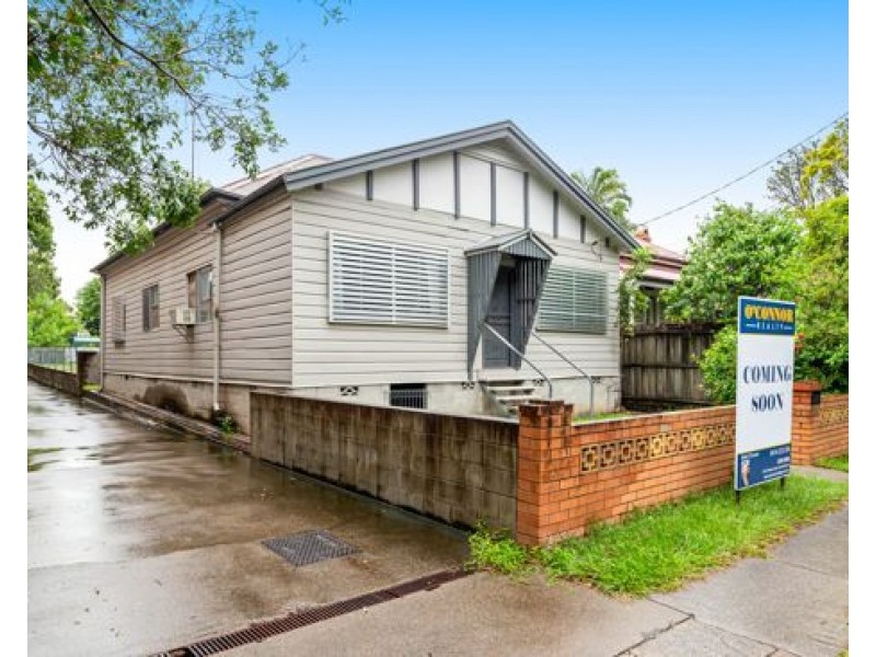 8 LISBURN STREET, East Brisbane QLD 4169