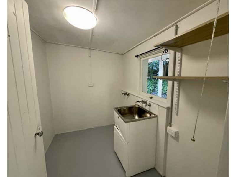 12 Merinda Street, Greenslopes QLD 4120