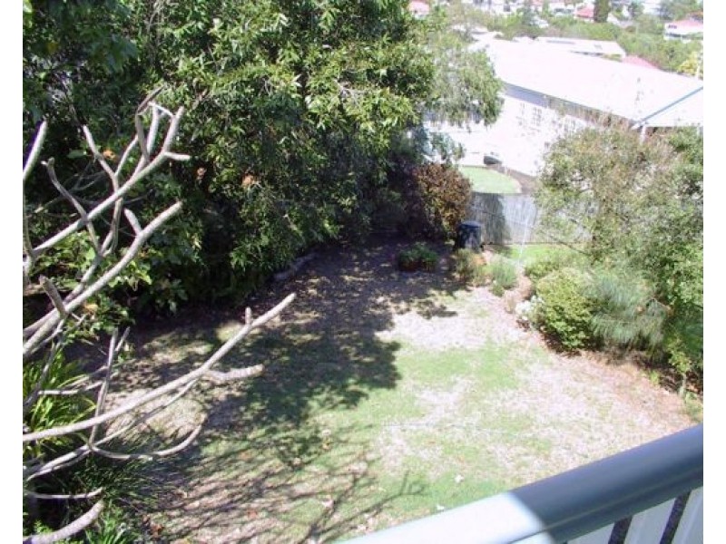 9 HOWARD STREET, Coorparoo QLD 4151