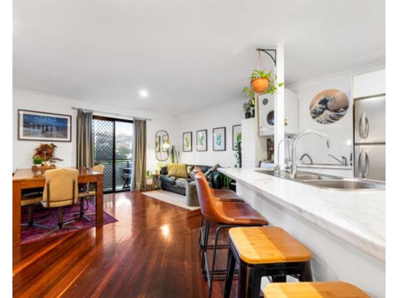 3/146 PEMBROKE RD, Coorparoo QLD 4151
