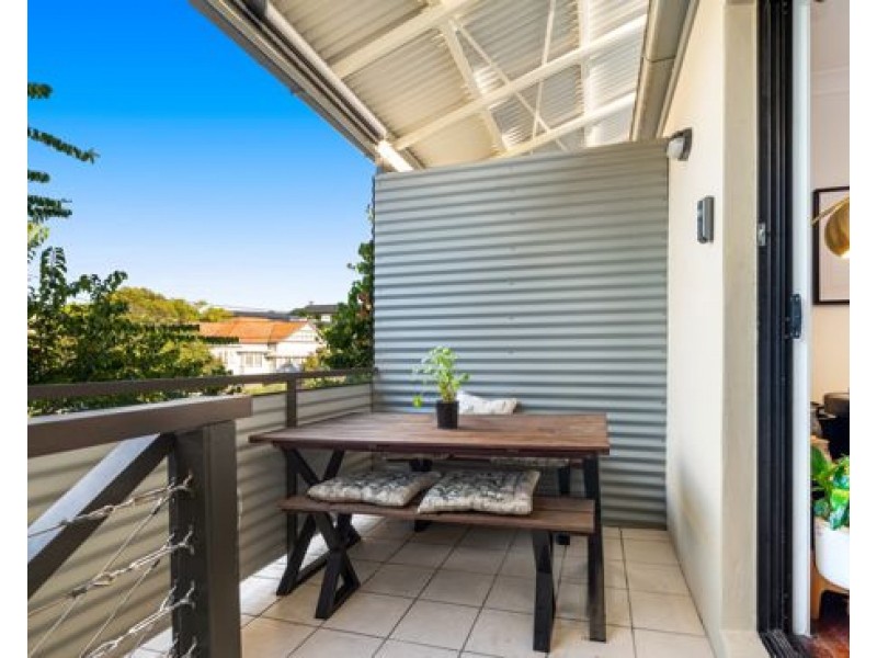 3/146 PEMBROKE RD, Coorparoo QLD 4151