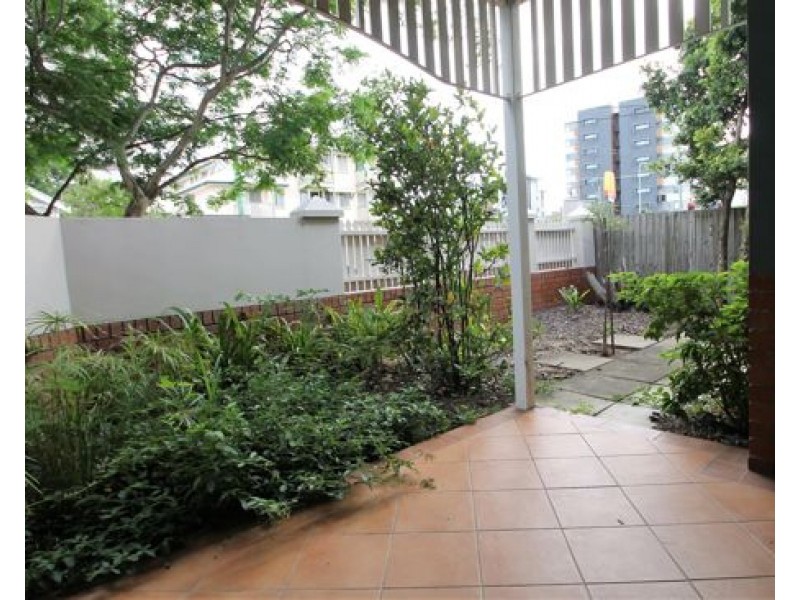 1/28 Princess St, Kangaroo Point QLD 4169