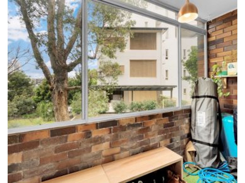 2/108 RIVER TERRACE, Kangaroo Point QLD 4169