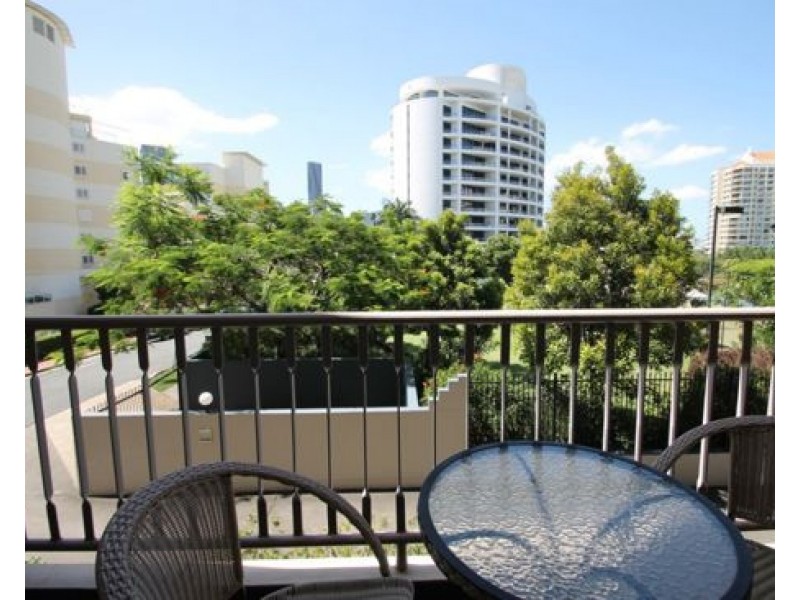 105/355 MAIN STREET, Kangaroo Point QLD 4169