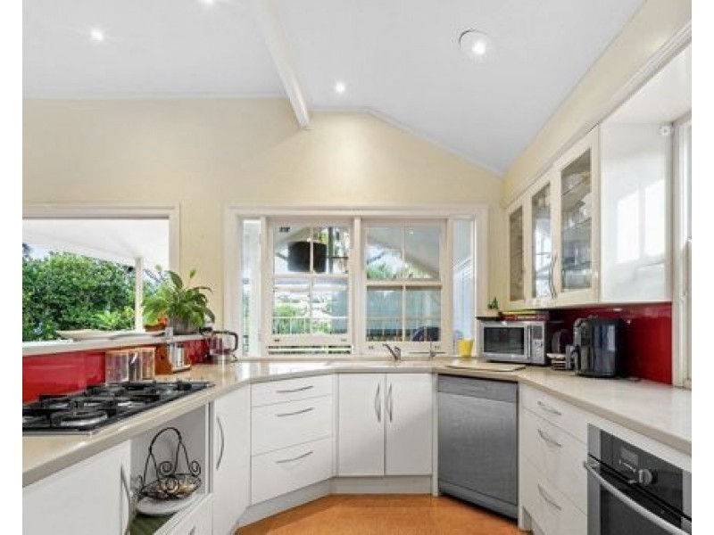 45 Virginia Avenue, Hawthorne QLD 4171