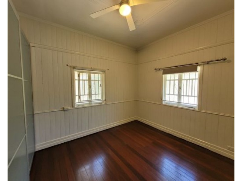 54 Clarendon St., East Brisbane QLD 4169