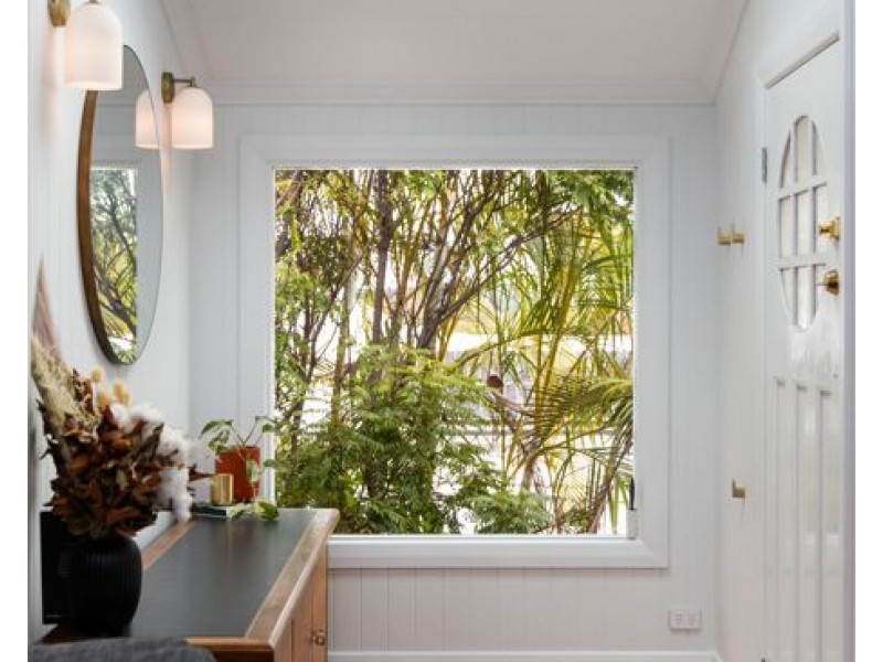 2A Didsbury Street, East Brisbane QLD 4169