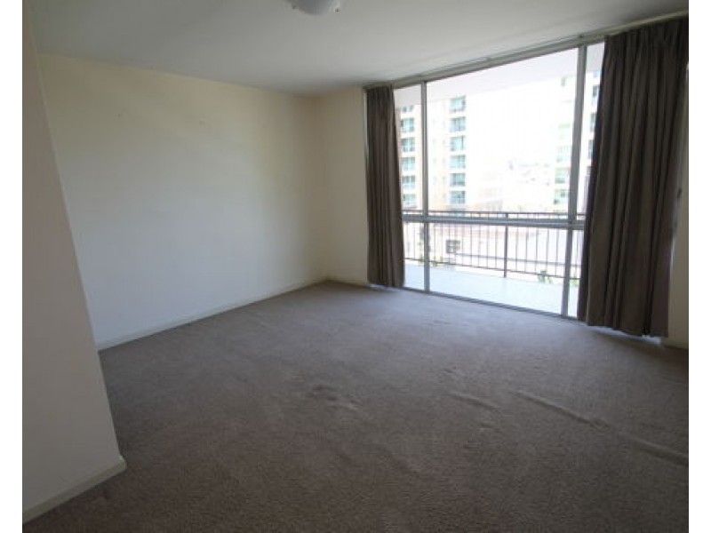 2/24 CASTLEBAR STREET, Kangaroo Point QLD 4169