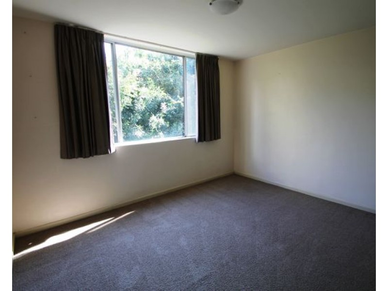 2/24 CASTLEBAR STREET, Kangaroo Point QLD 4169