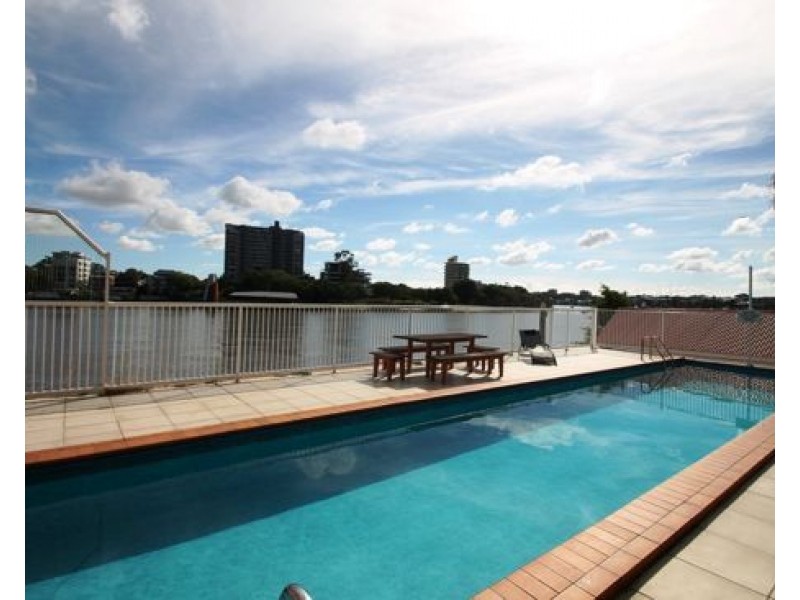 24/64 THORN STREET, Kangaroo Point QLD 4169