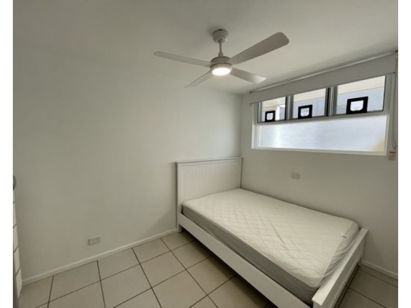 24/64 THORN STREET, Kangaroo Point QLD 4169