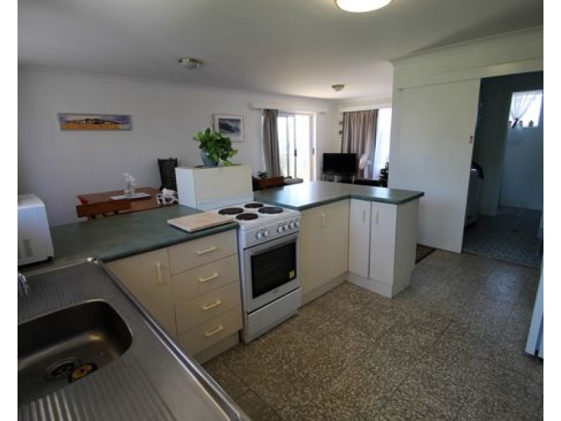 4/1 WARNE TERRACE, Kings Beach QLD 4551