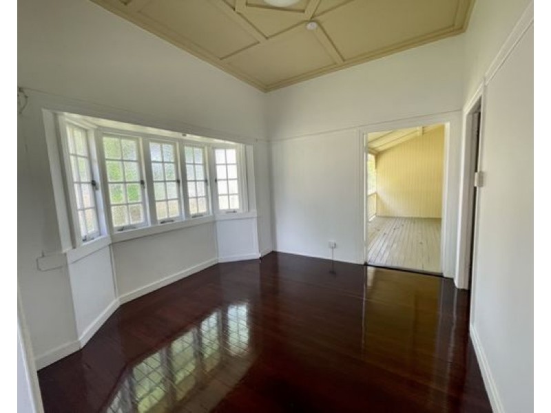 88 Hamilton Rd, Moorooka QLD 4105