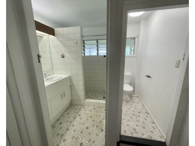 88 Hamilton Rd, Moorooka QLD 4105