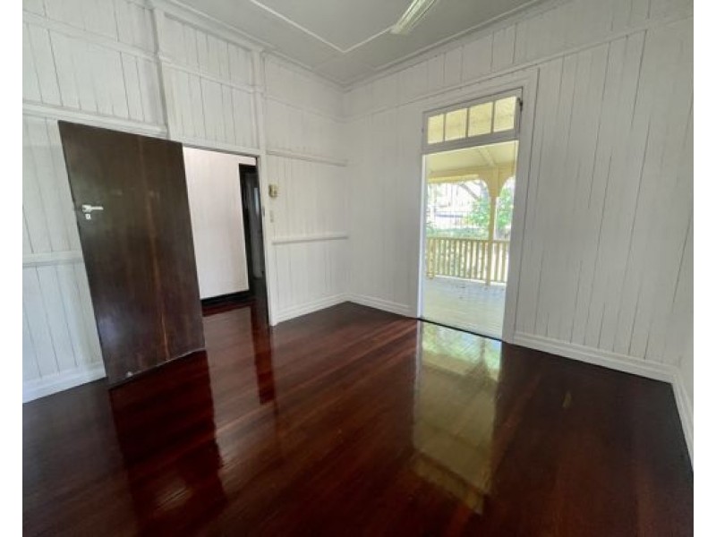 88 Hamilton Rd, Moorooka QLD 4105