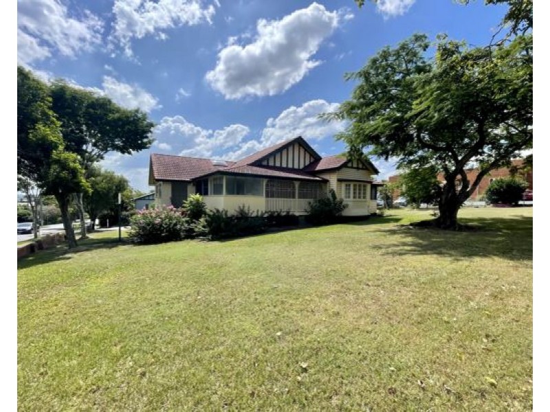 88 Hamilton Rd, Moorooka QLD 4105