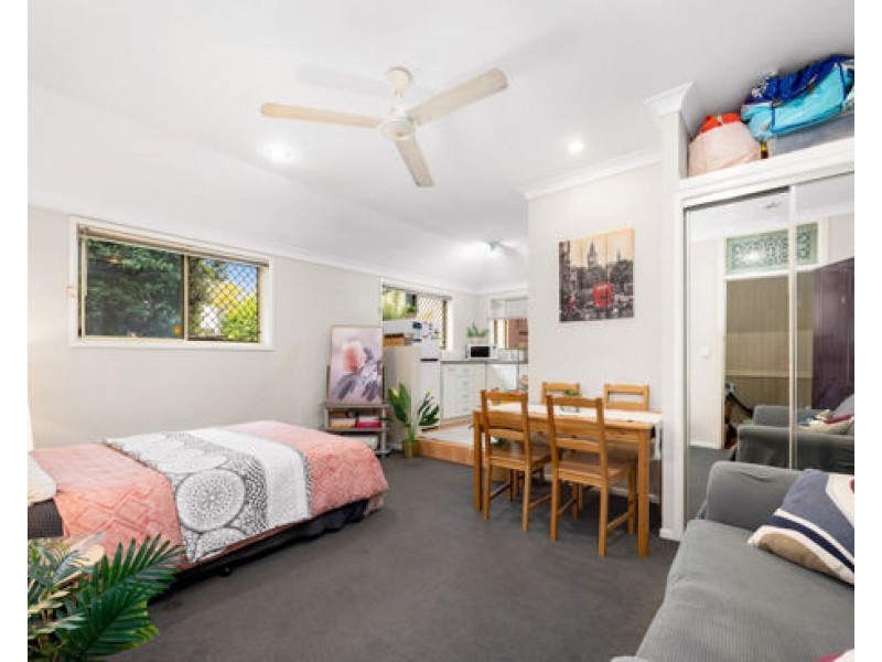 8/5 BRUNSWICK STREET, Spring Hill QLD 4000