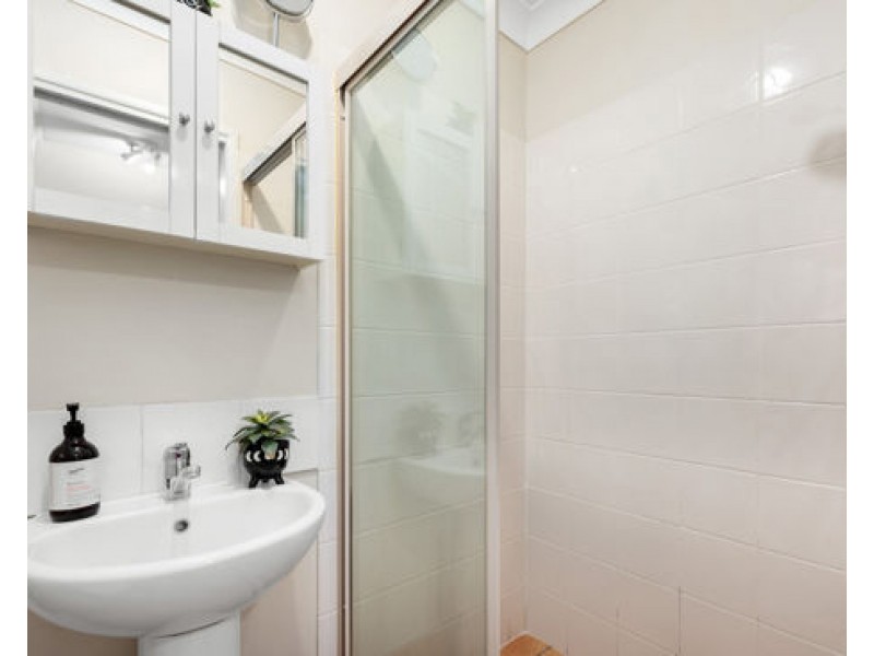 8/5 BRUNSWICK STREET, Spring Hill QLD 4000