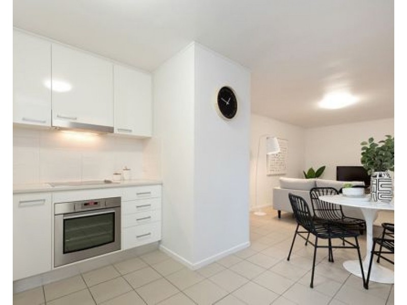 1/115 KIRKLAND AVENUE, Coorparoo QLD 4151