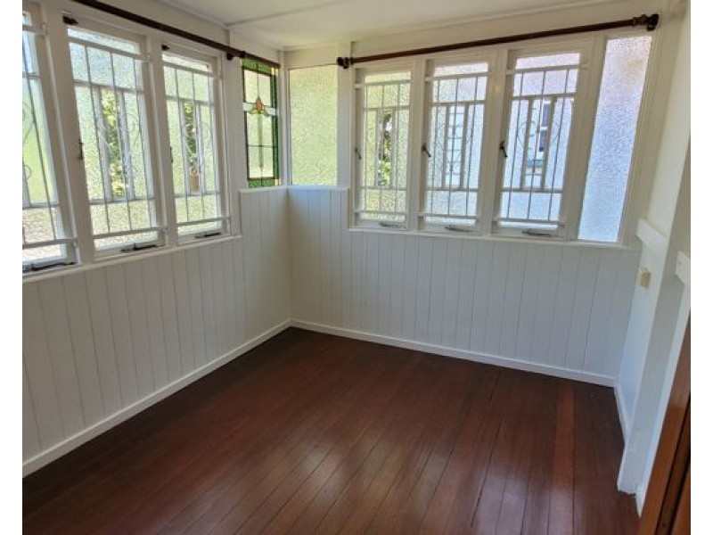 54 Clarendon Str., East Brisbane QLD 4169