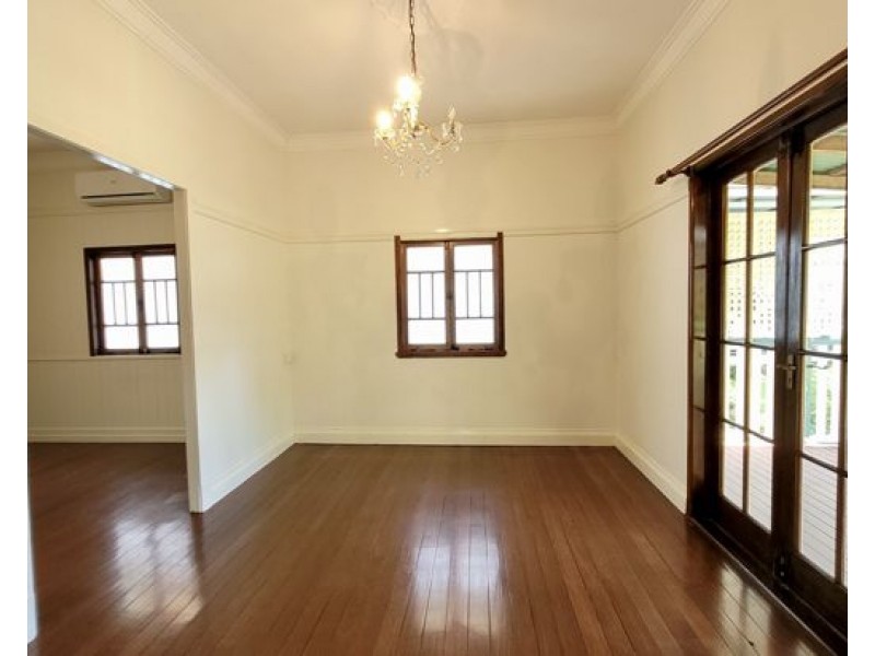 54 CLARENDON STR, East Brisbane QLD 4169