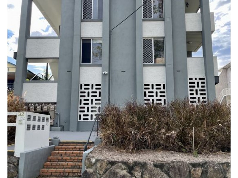 6/32 CLARENDON STREET, East Brisbane QLD 4169