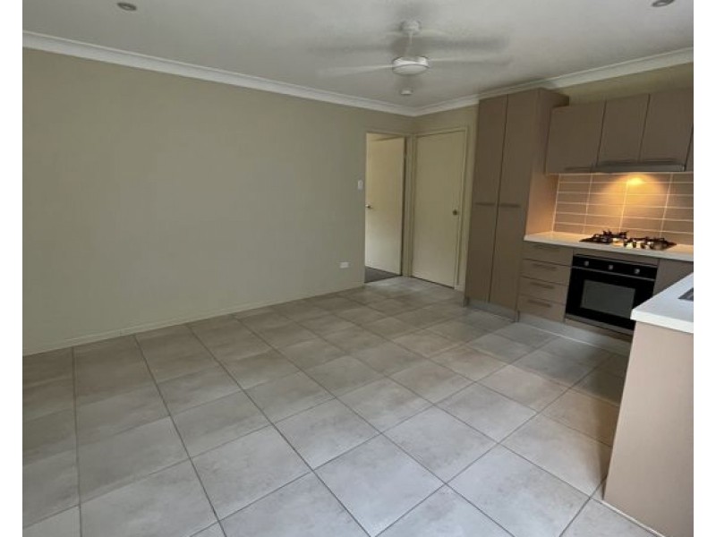 2/6 Camden Court, Capalaba QLD 4157