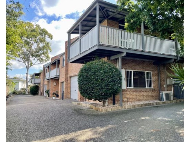 4/24 Wambool St, Bulimba QLD 4171