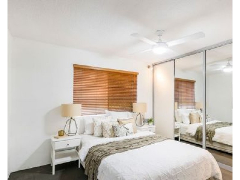 2/63 NORTHCOTE STREET, East Brisbane QLD 4169