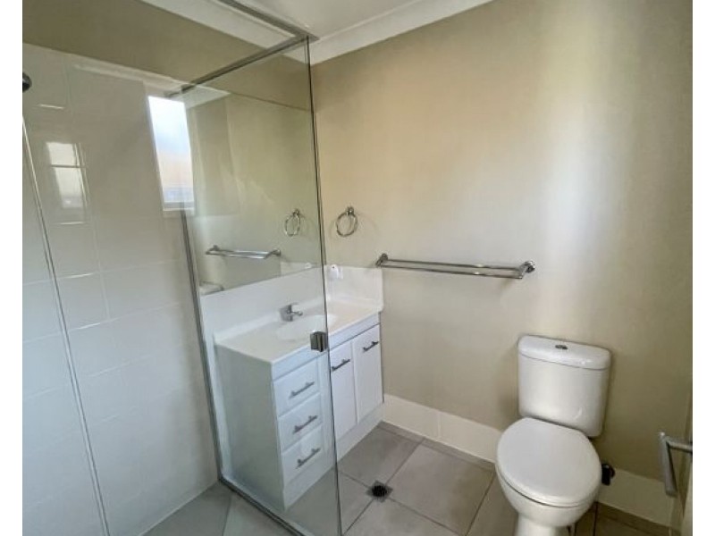 2/6 Camden Court, Capalaba QLD 4157