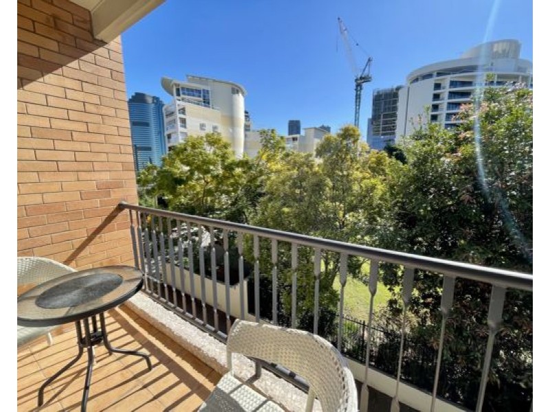 207/355 MAIN STREET, Kangaroo Point QLD 4169