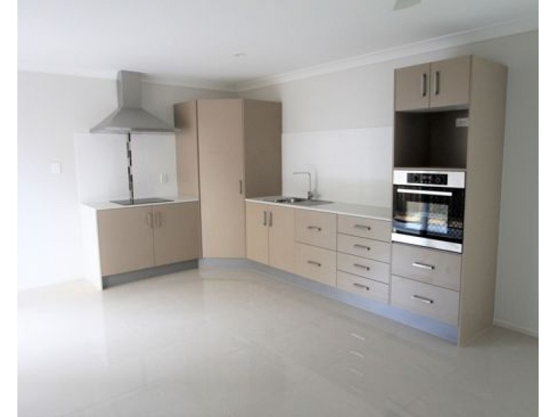 2/81 DERBY STREET, Coorparoo QLD 4151