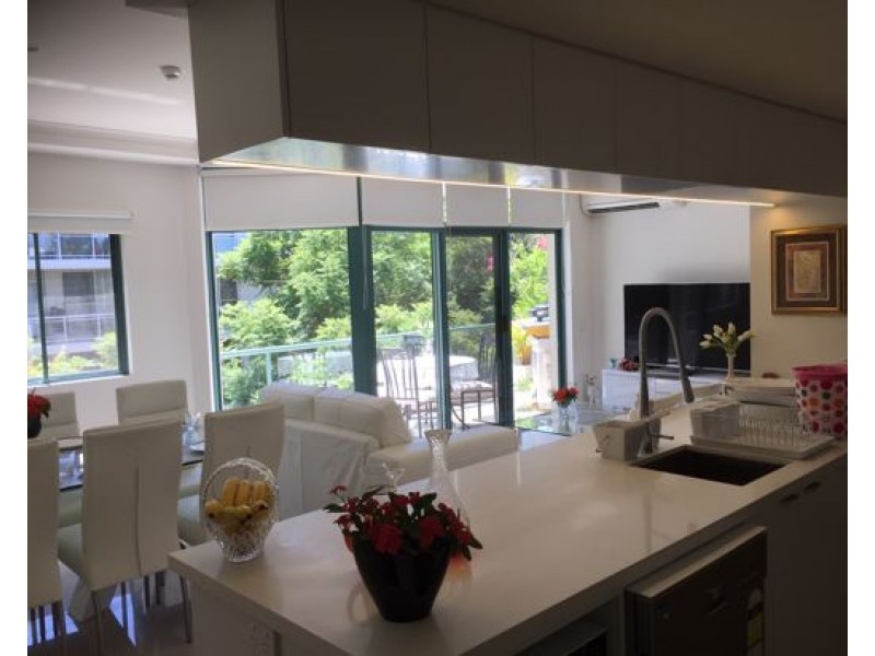 23/10 Goodwin St, Kangaroo Point QLD 4169