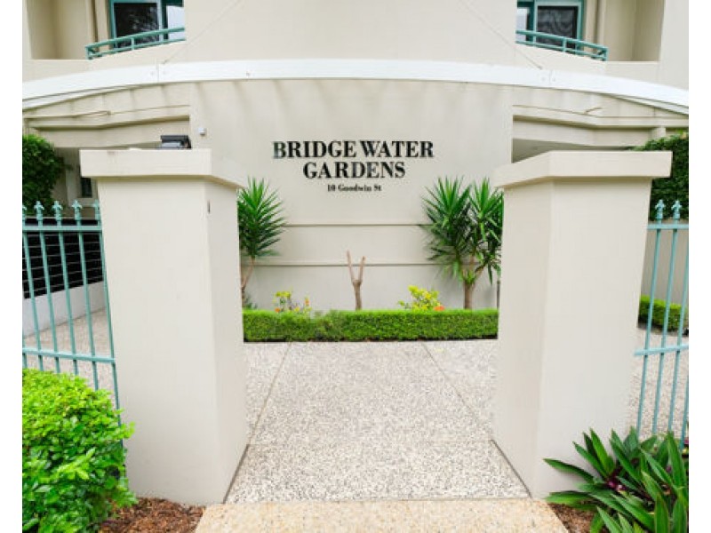 23/10 Goodwin St, Kangaroo Point QLD 4169