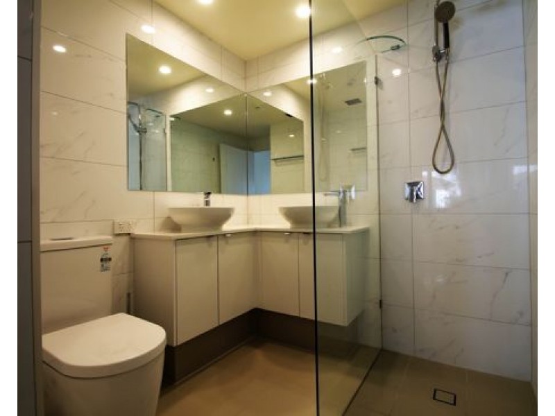 23/10 Goodwin St, Kangaroo Point QLD 4169