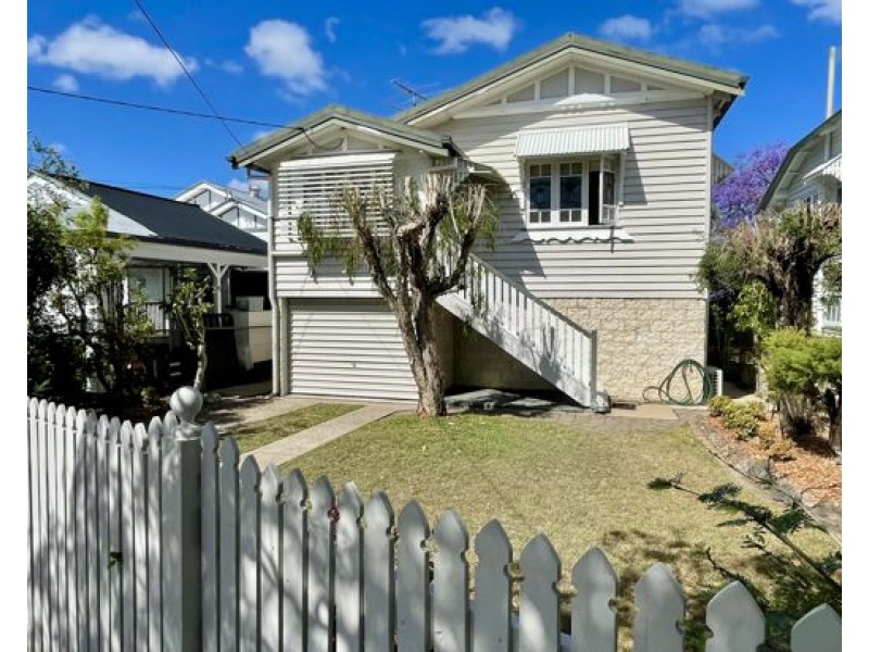 24 Geera Street, Coorparoo QLD 4151