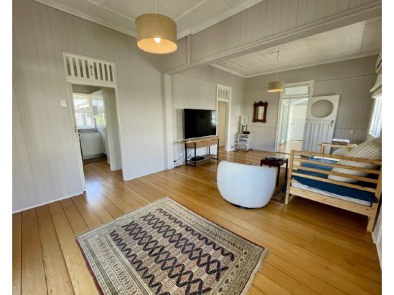 24 Geera Street, Coorparoo QLD 4151