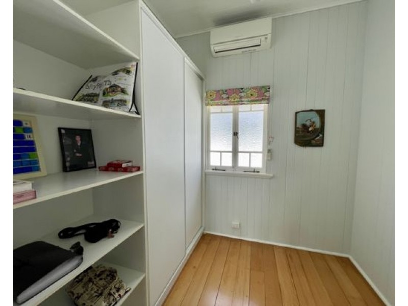 24 Geera Street, Coorparoo QLD 4151